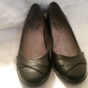 Life Stride Black Flat